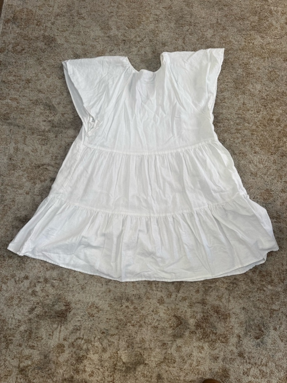 Universal Thread White V-Neck dress